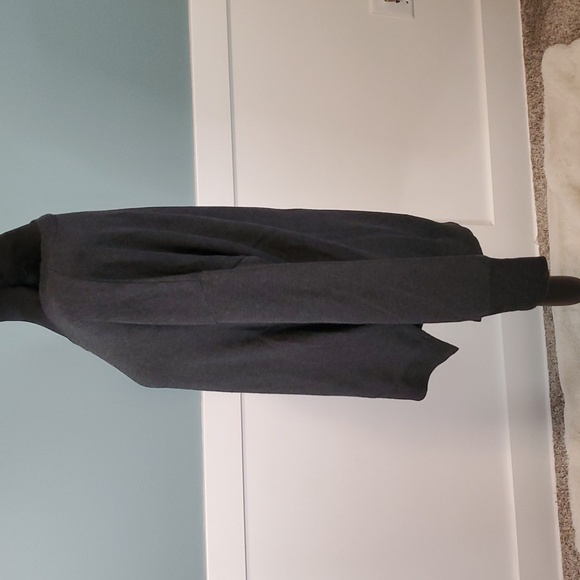 Active Life Sweatshirt Charcoal Gray M - Picture 2 of 9